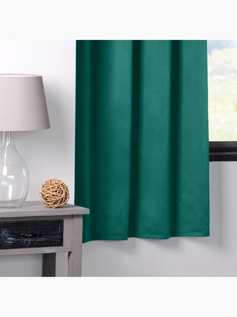 Rideau occultant uni 210gr/m2 Vert émeraude - Kiabi