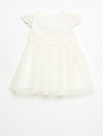 Robe à manches courtes avec broderies anglaise et tulle