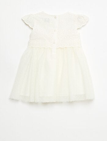 Robe à manches courtes avec broderies anglaise et tulle