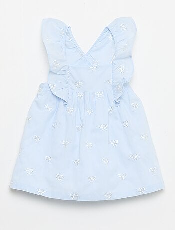 Robe avec bretelles volantées et broderies