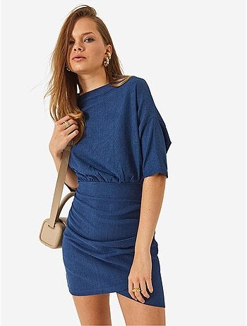 Robe basique avec taille élastique, manches chauve-souris et jupe à volants lucci