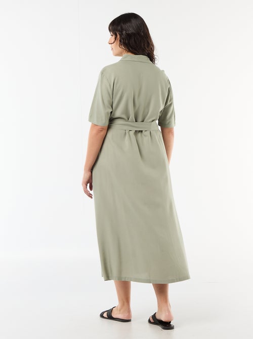 Robe chemise à manches courtes avec ceinture à la taille - Kiabi
