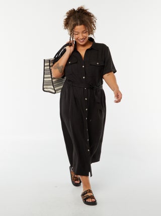 Robe chemise coupe midi manches courtes avec ceinture