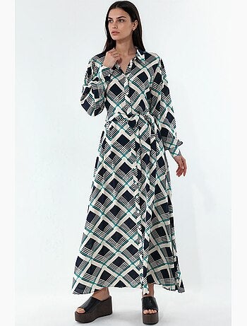 Robe chemise midi à carreaux avec fermeture boutonnée bdart