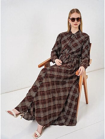 Robe chemise midi à carreaux avec fermeture boutonnée bdart