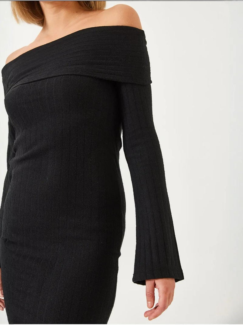 Robe côtelée à manches évasées et col madonna lucci Noir - Kiabi