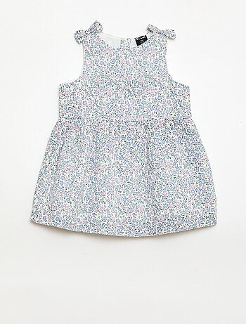 Robe coupe évasée sans manches