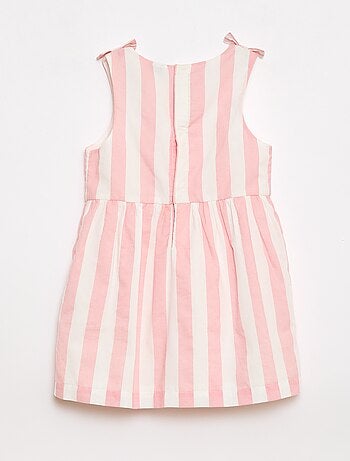 Robe coupe évasée sans manches