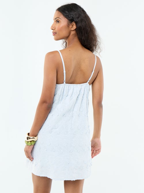 Robe courte à fines bretelles avec broderies all-over - Kiabi