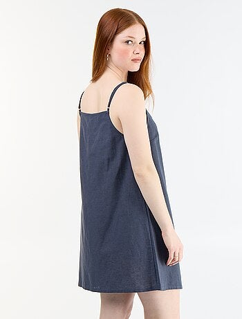 Robe courte à fines bretelles réglables