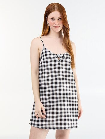 Robe courte à fines bretelles réglables
