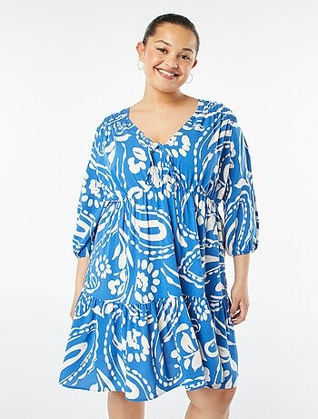 Robe courte à motif avec manches longues