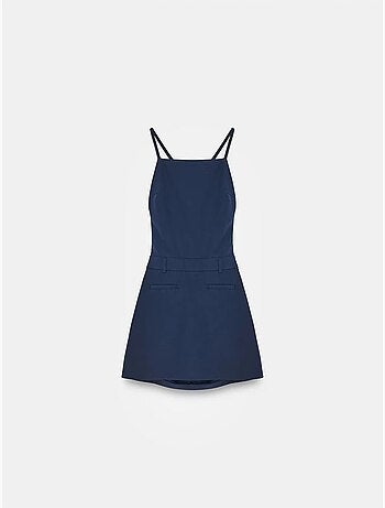 Robe courte ajustée à encolure carrée et découpe dilvin
