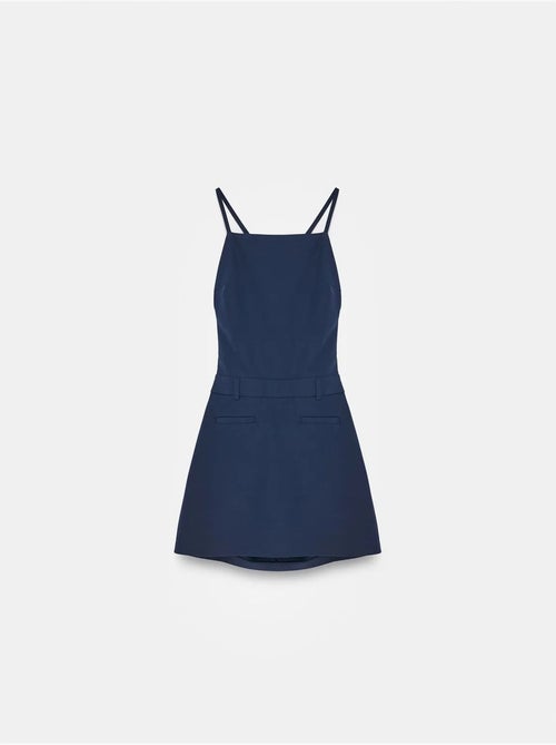 Robe courte ajustée à encolure carrée et découpe dilvin - Kiabi Robe courte ajustée à encolure carrée et découpe dilvin - Kiabi