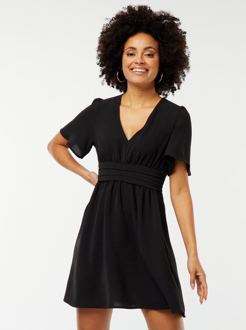 Robe courte avec ceinture plissée en Georgette - Kiabi
