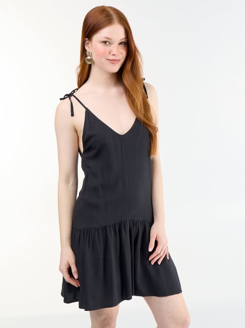 Robe courte avec fines bretelles et base volantée - Kiabi