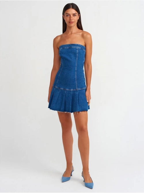Robe courte en denim sans bretelles, coupe ajustée dilvin - Kiabi Robe courte en denim sans bretelles, coupe ajustée dilvin - Kiabi