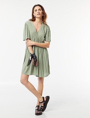 Robe courte en maille crêpée