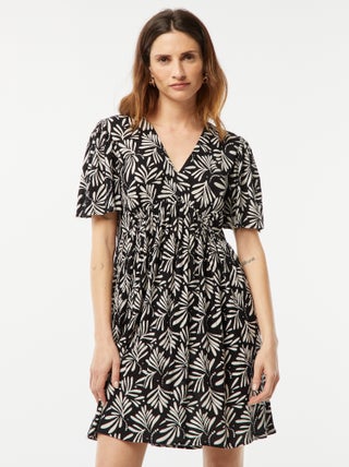 Robe courte en maille crêpée