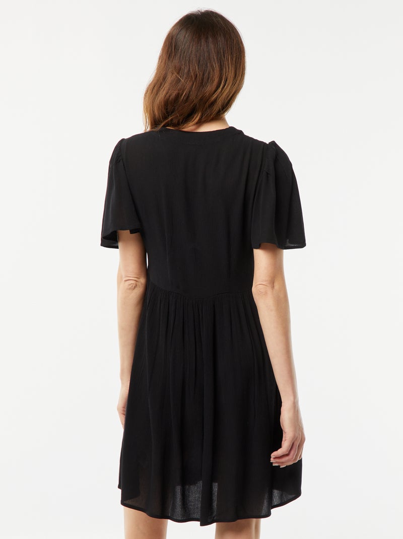 Robe courte en maille crêpée noir - Kiabi