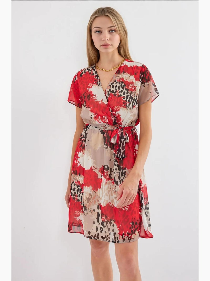Robe courte fleurie à col v et ceinture bdart Rouge - Kiabi