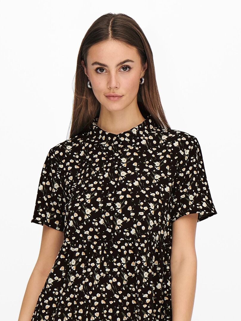 Robe noire pailletée manches longues