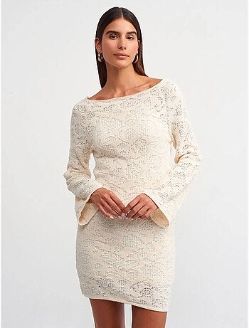 Robe courte moulante en dentelle dilvin