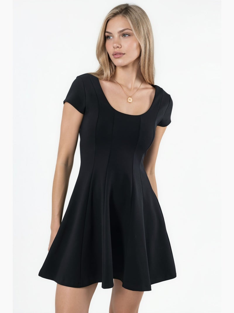 Robe courte patineuse à encolure en u busem Noir - Kiabi