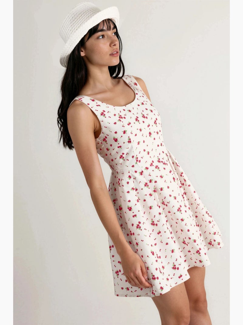 Robe courte patineuse fleurie à encolure en u busem Blanc - Kiabi