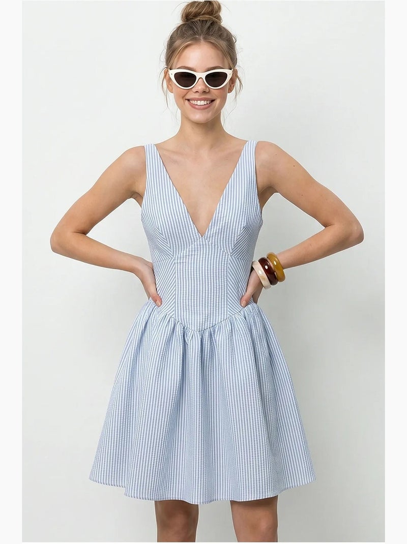 Robe courte patineuse sans manches à rayures et col v lucci Bleu ciel - Kiabi