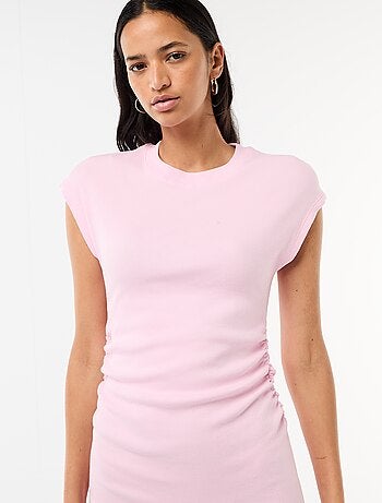 Robe courte sans manches en matière côtelée