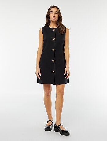 Robe courte sans manches