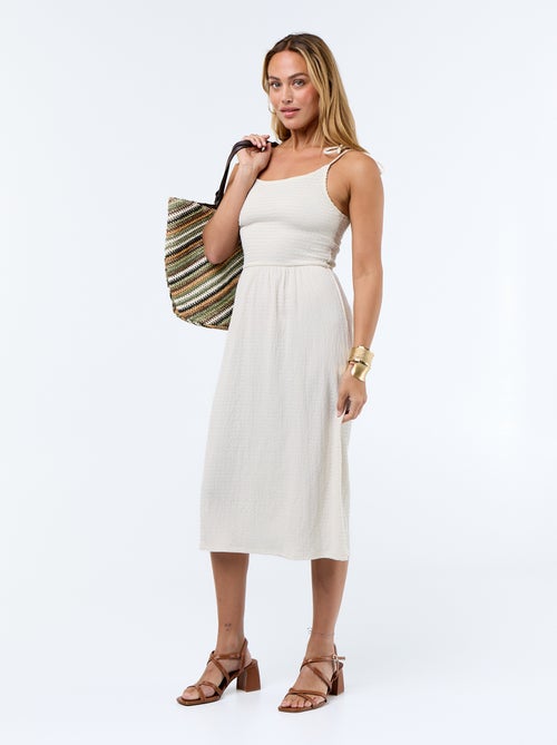 Robe courte smockée unie - Kiabi