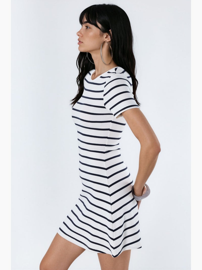 Robe courte t-shirt à rayures à col rond busem Multicolore - Kiabi