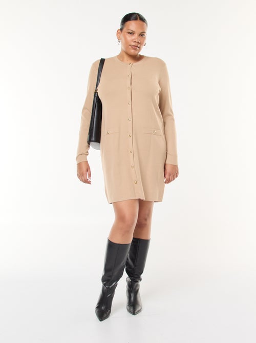Robe courtes en maille fine col V et boutons dorés - Kiabi