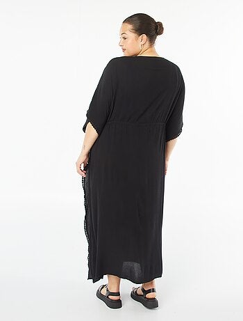 Robe de plage longue ouverte avec bords en macramé