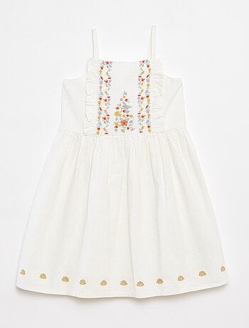 Robe en chaine et trame avec broderies