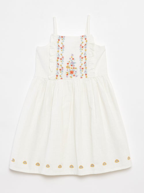 Robe en chaine et trame avec broderies - Kiabi