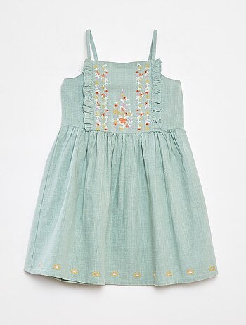 Robe en chaine et trame avec broderies