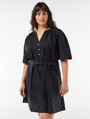 Robe en coton avec broderies anglaises