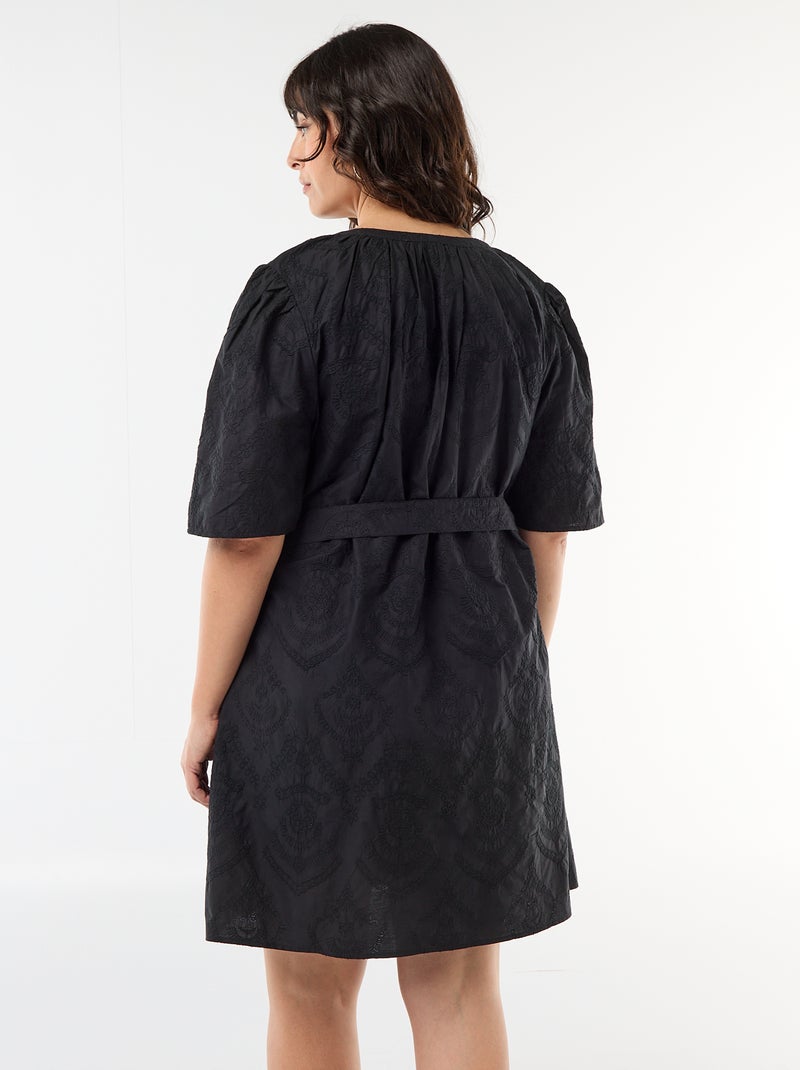 Robe en coton avec broderies anglaises Noir - Kiabi