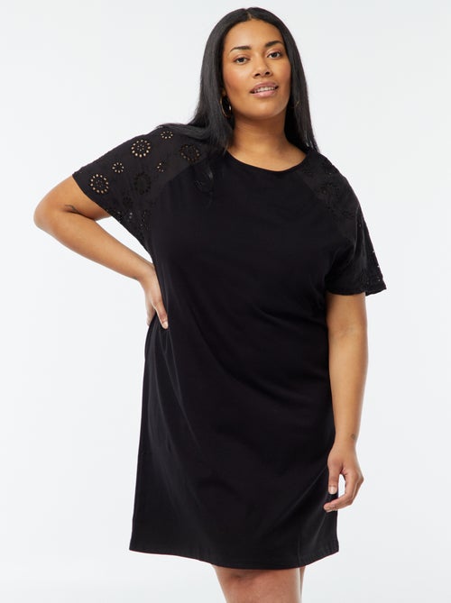 Robe en coton avec broderies - Kiabi