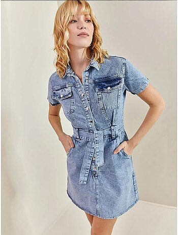 Robe en jean à boutons-pression et ceinture lucci