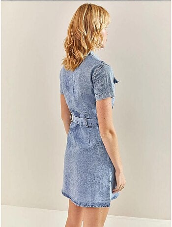 Robe en jean à boutons-pression et ceinture lucci
