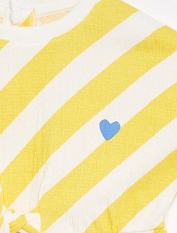 Robe en matière crêpée avec ouverture pressionnée au dos