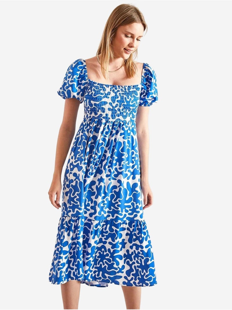 Robe évasée à motifs avec taille smockée lucci Bleu clair - Kiabi