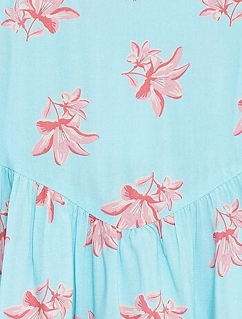 Robe fluide à fines bretelles et motif all over