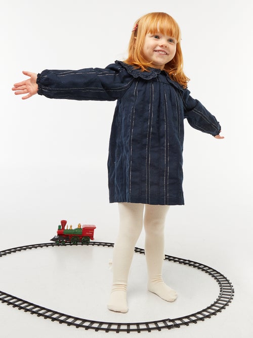 Robe légère avec fils brillants all over + col avec broderies - Kiabi