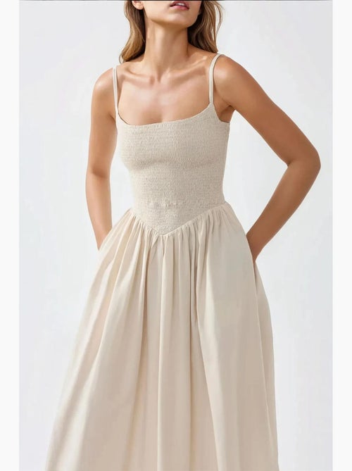 Robe longue à col carré et coupe a hiccup - Kiabi
