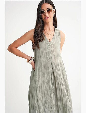 Robe longue à col en v en tissu seersucker mixray